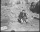 1946_Boyd_digging_fossil